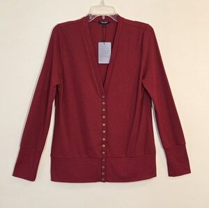 NWT Traleubie V-neck Long Sleeve Sweater